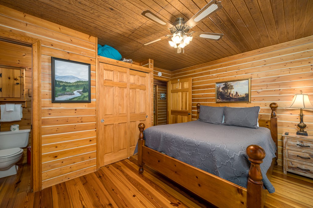 428864 Blue Ridge Residential