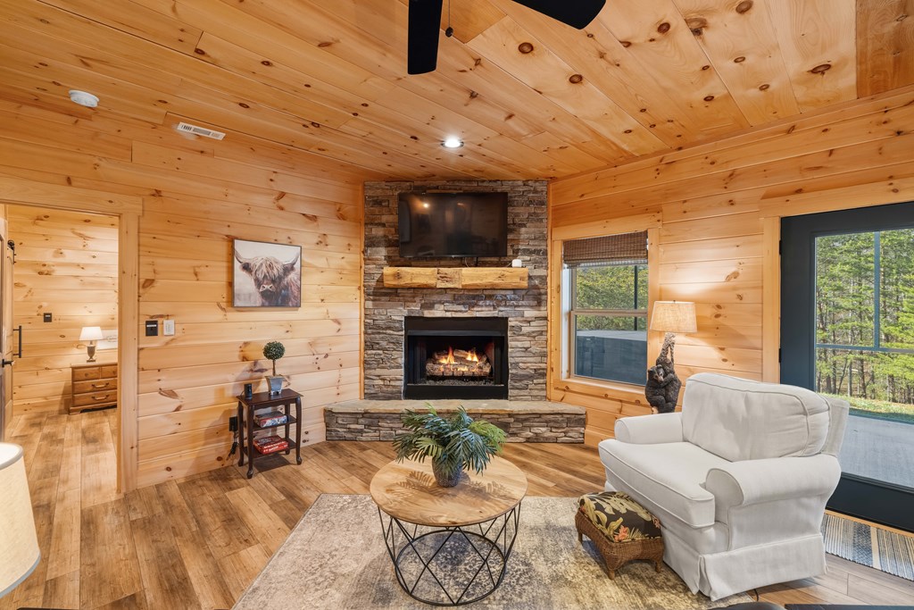 428877 Morganton Residential