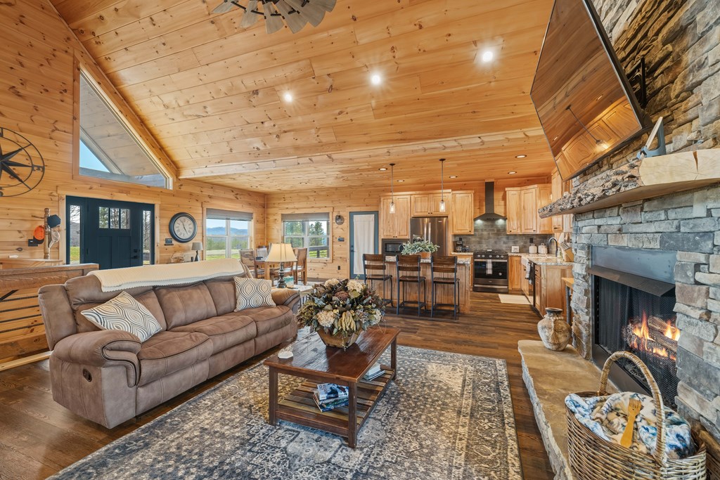 428877 Morganton Residential