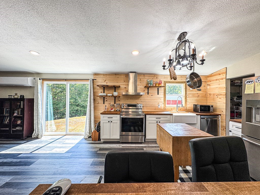 428885 Murphy Residential