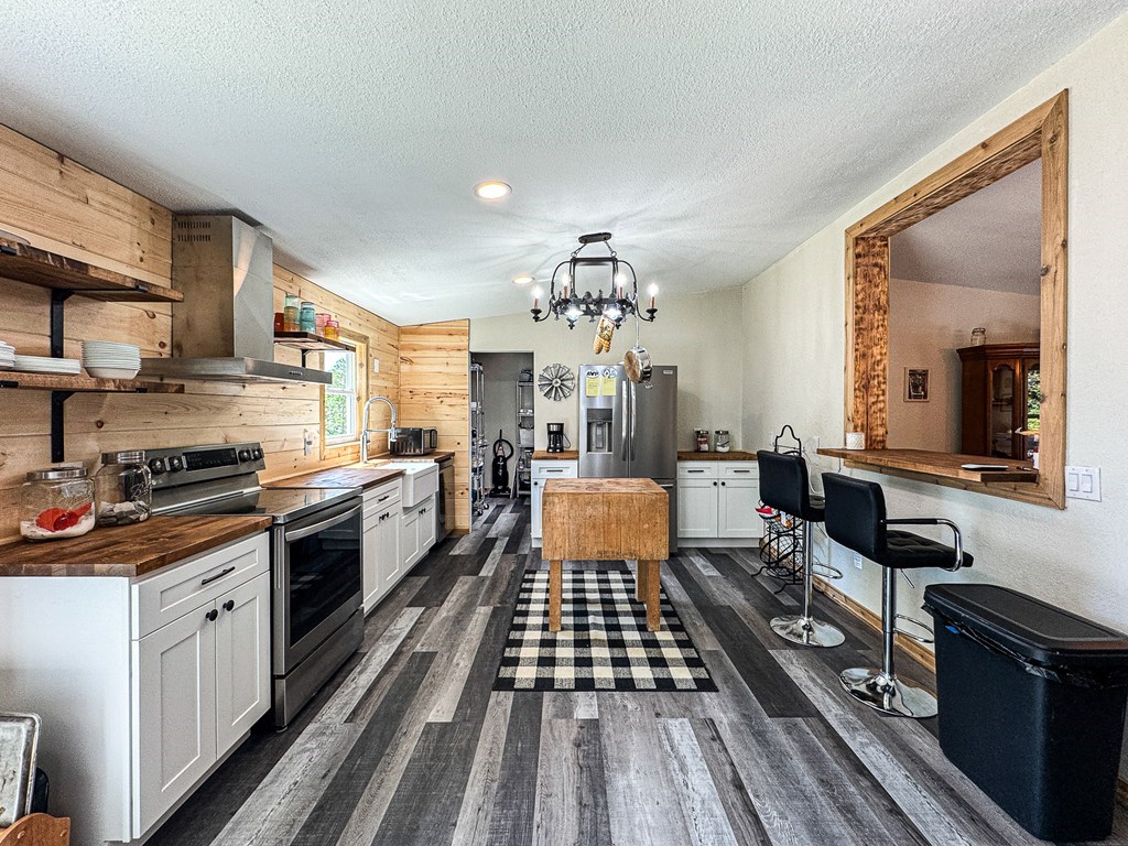 428885 Murphy Residential