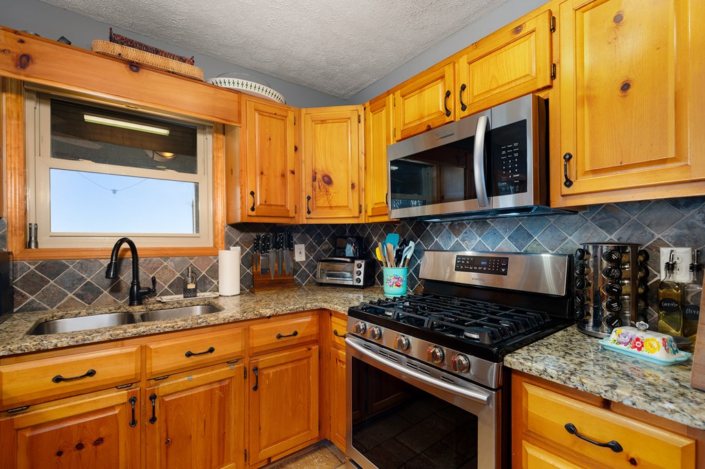 428890 Ellijay Residential