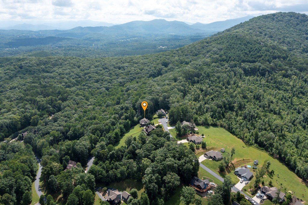 428893 Young Harris Residential