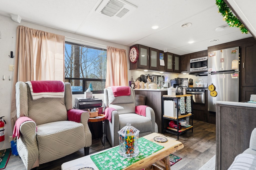 428897 Ellijay Residential