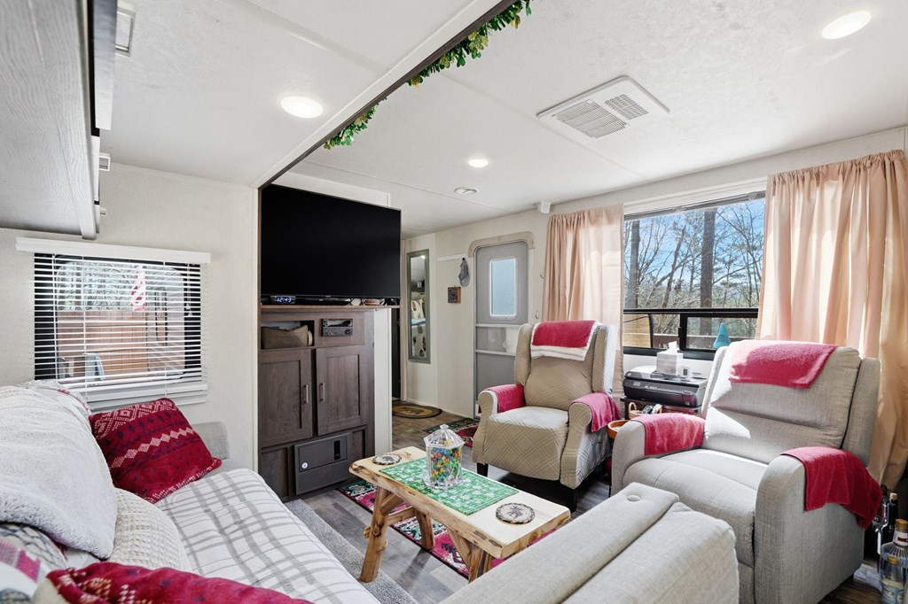 428897 Ellijay Residential