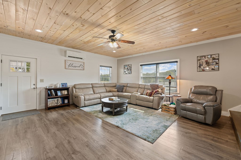 428898 Blue Ridge Residential