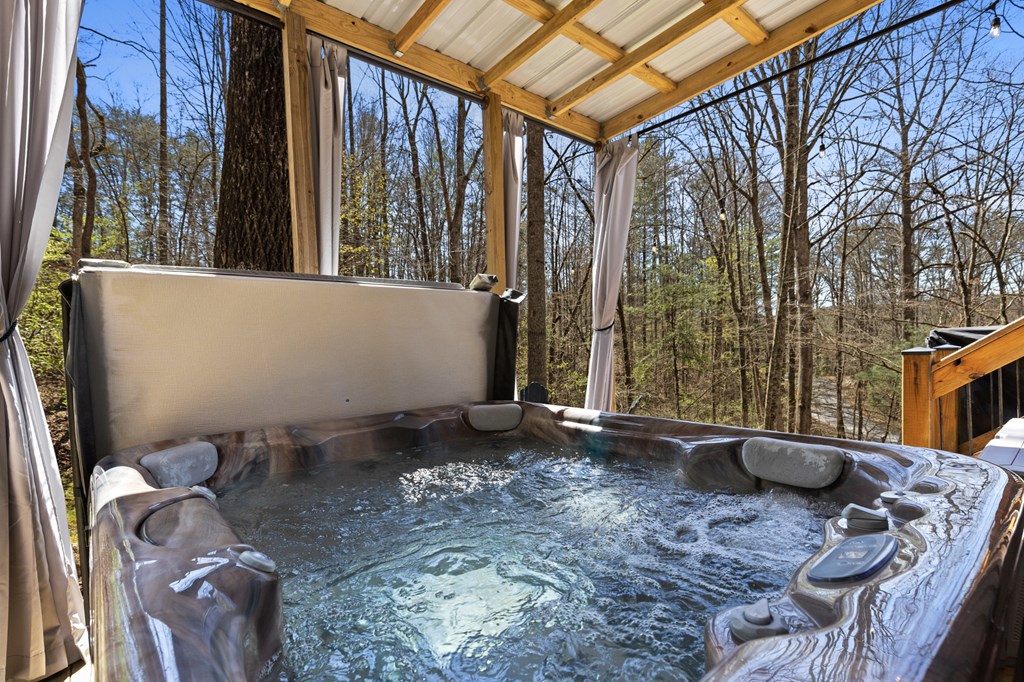 428899 Morganton Residential