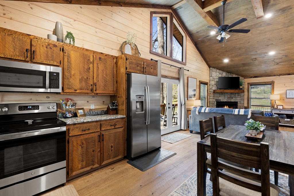 428899 Morganton Residential