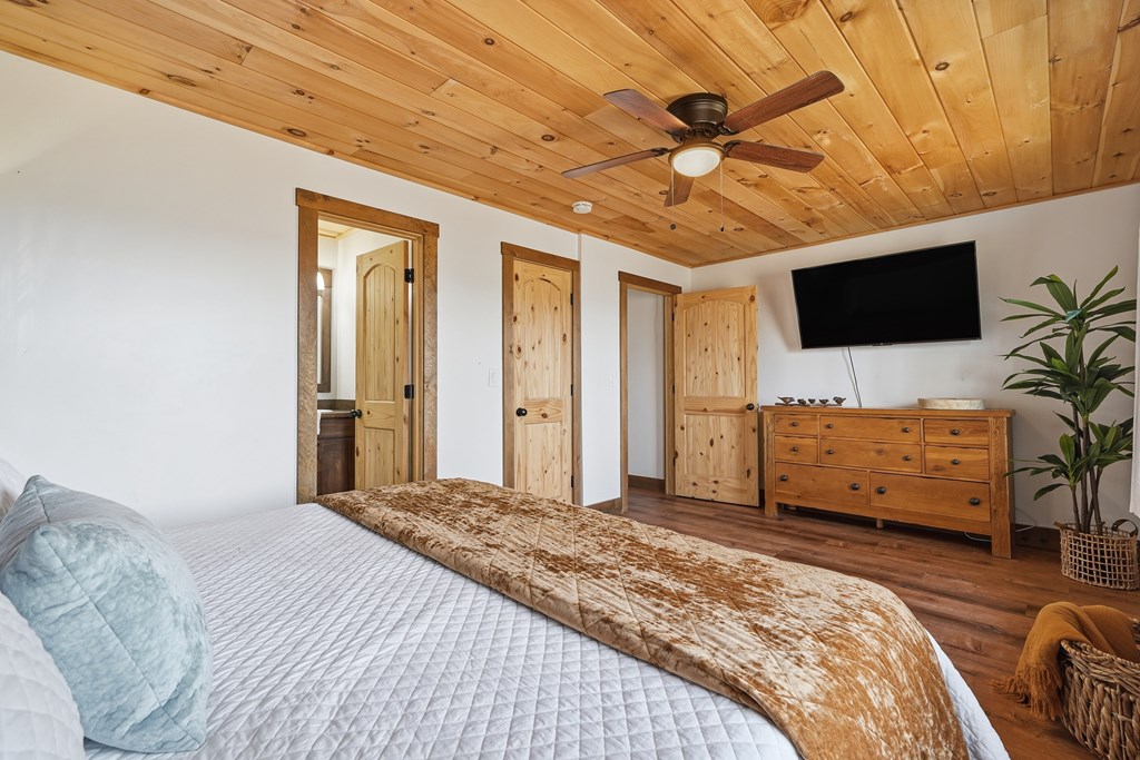 428902 Blue Ridge Residential