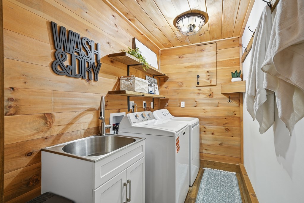 428902 Blue Ridge Residential