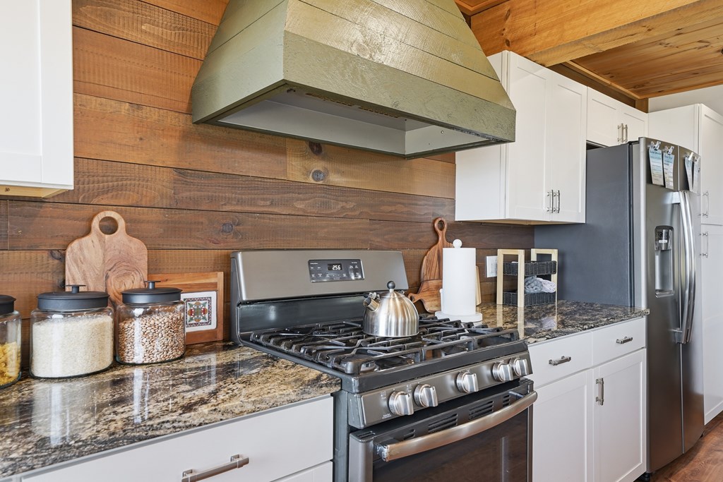 428902 Blue Ridge Residential