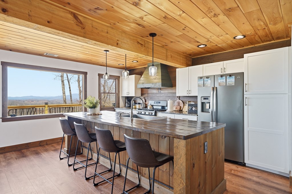 428902 Blue Ridge Residential