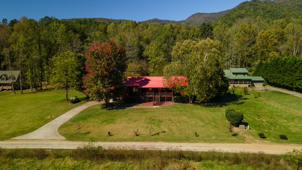 428903 Hayesville Residential