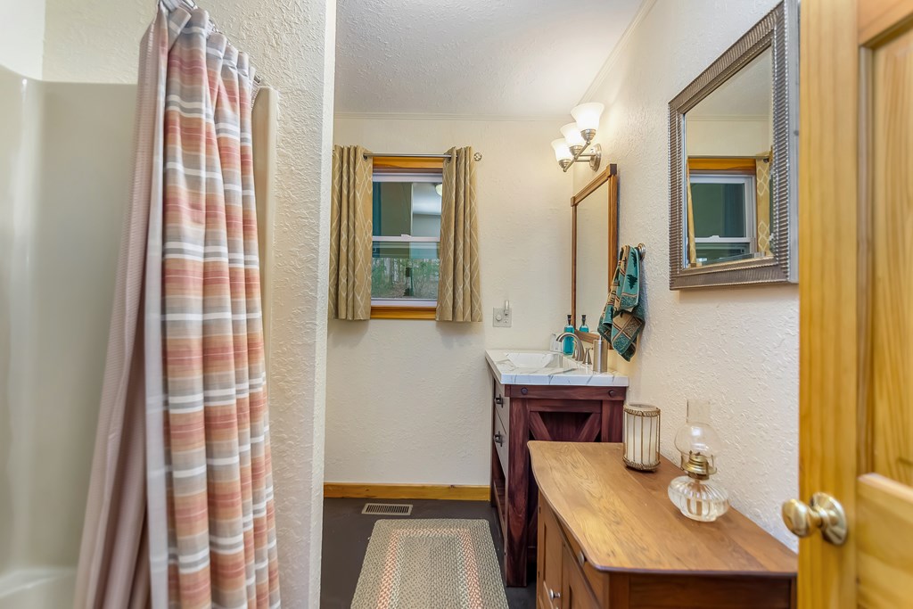 428908 Mineral Bluff Residential