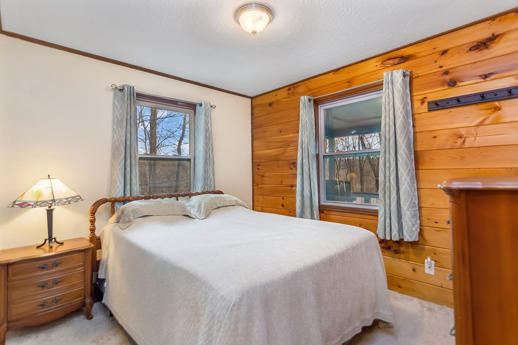 428908 Mineral Bluff Residential