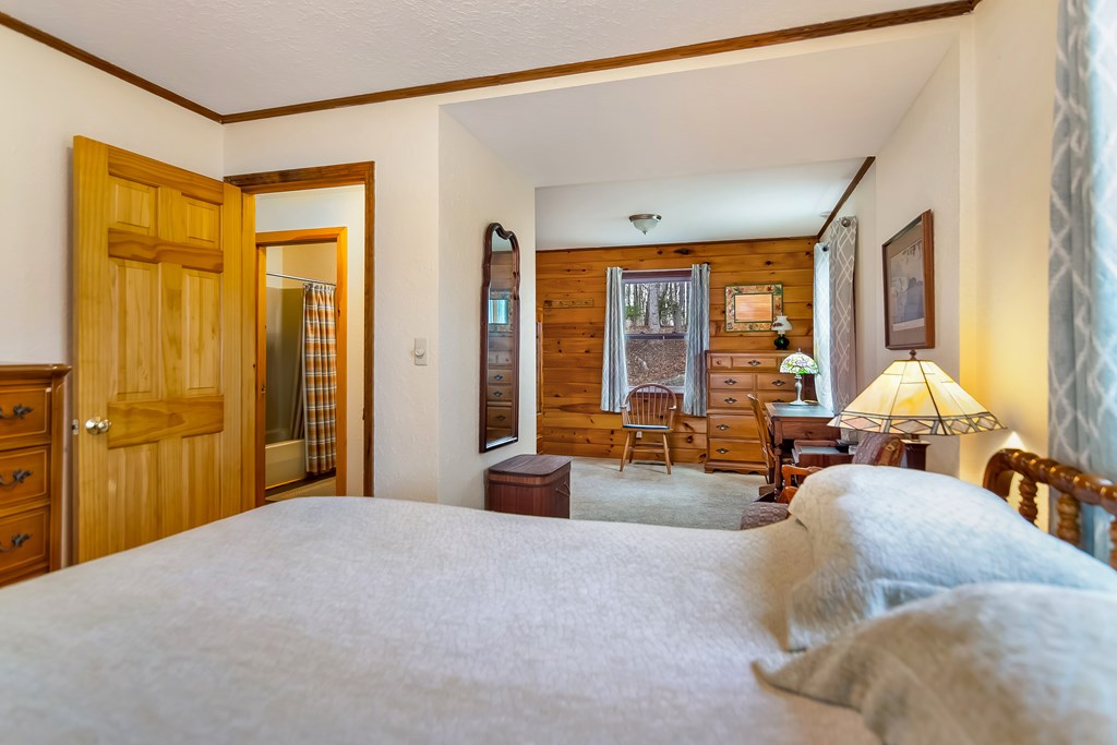 428908 Mineral Bluff Residential