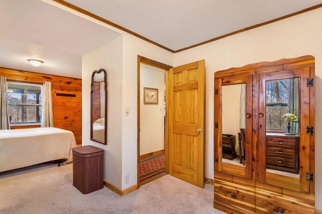 428908 Mineral Bluff Residential