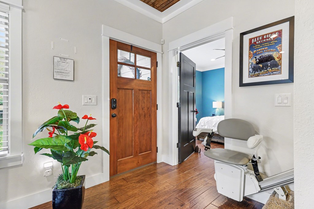 428909 Fannin Residential