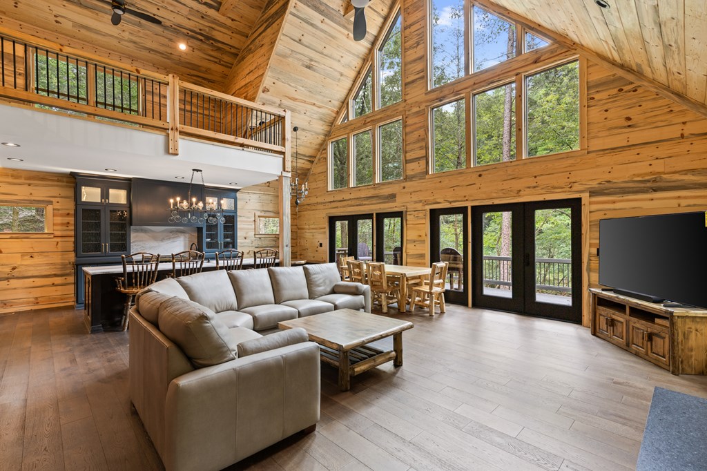 428911 Suches Residential