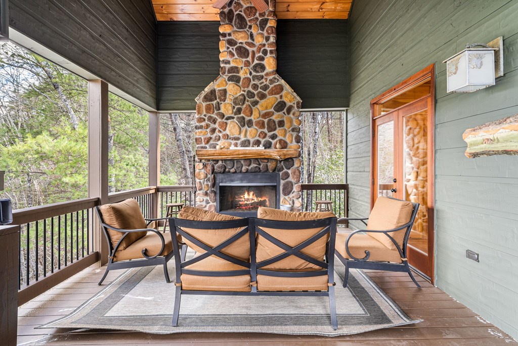 428913 Morganton Residential