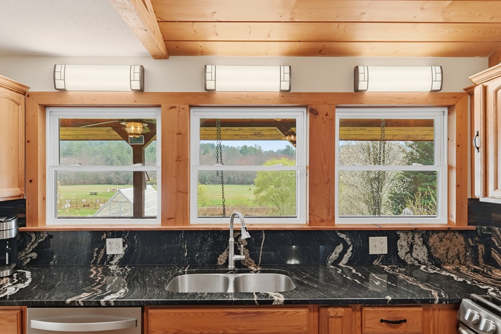 428916 Blairsville Residential