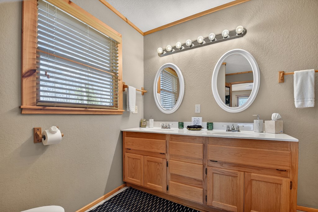 428921 Blue Ridge Residential