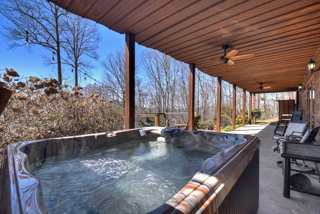 428921 Blue Ridge Residential