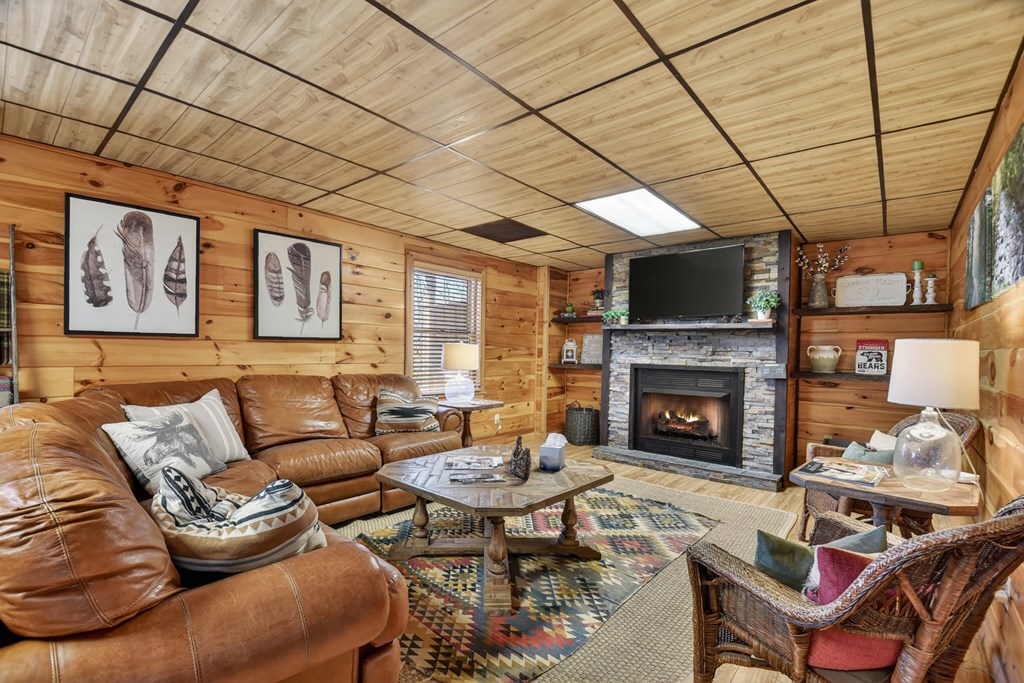 428921 Blue Ridge Residential