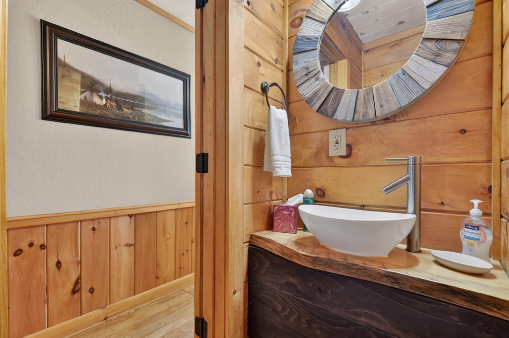 428921 Blue Ridge Residential