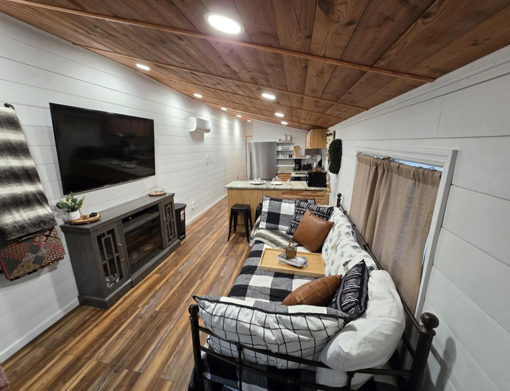 428932 Ellijay Residential