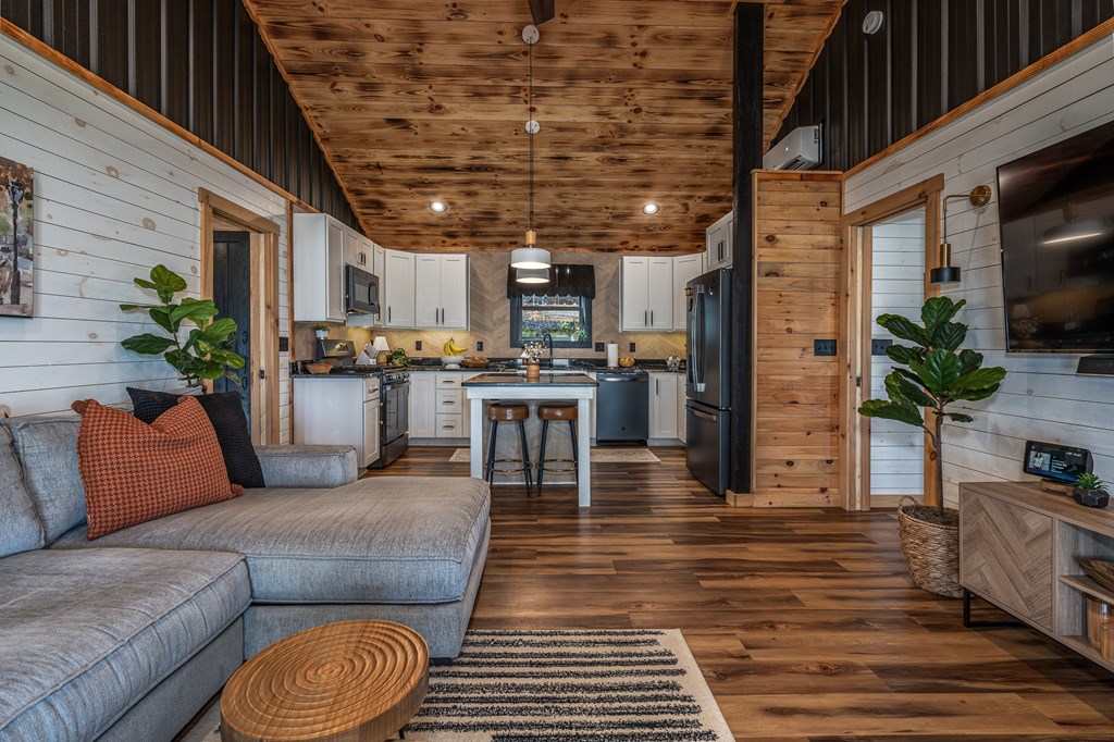 428933 Murphy Residential