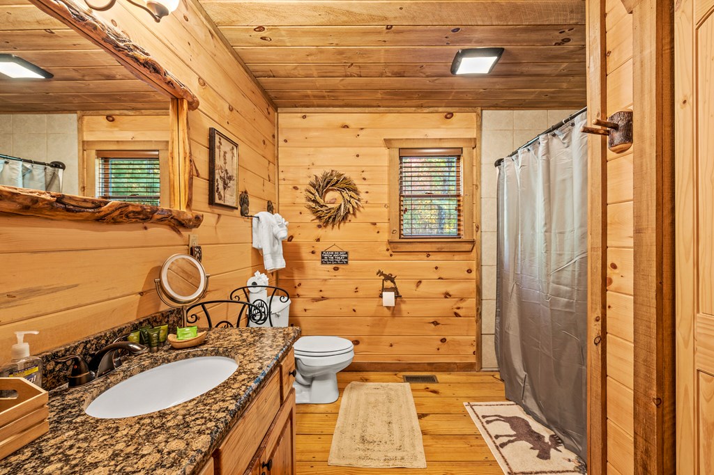 428936 Mineral Bluff Residential