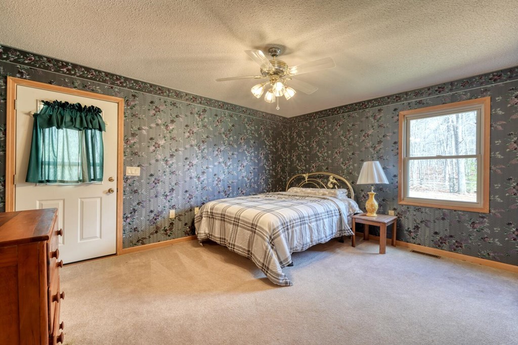 428939 Morganton Residential