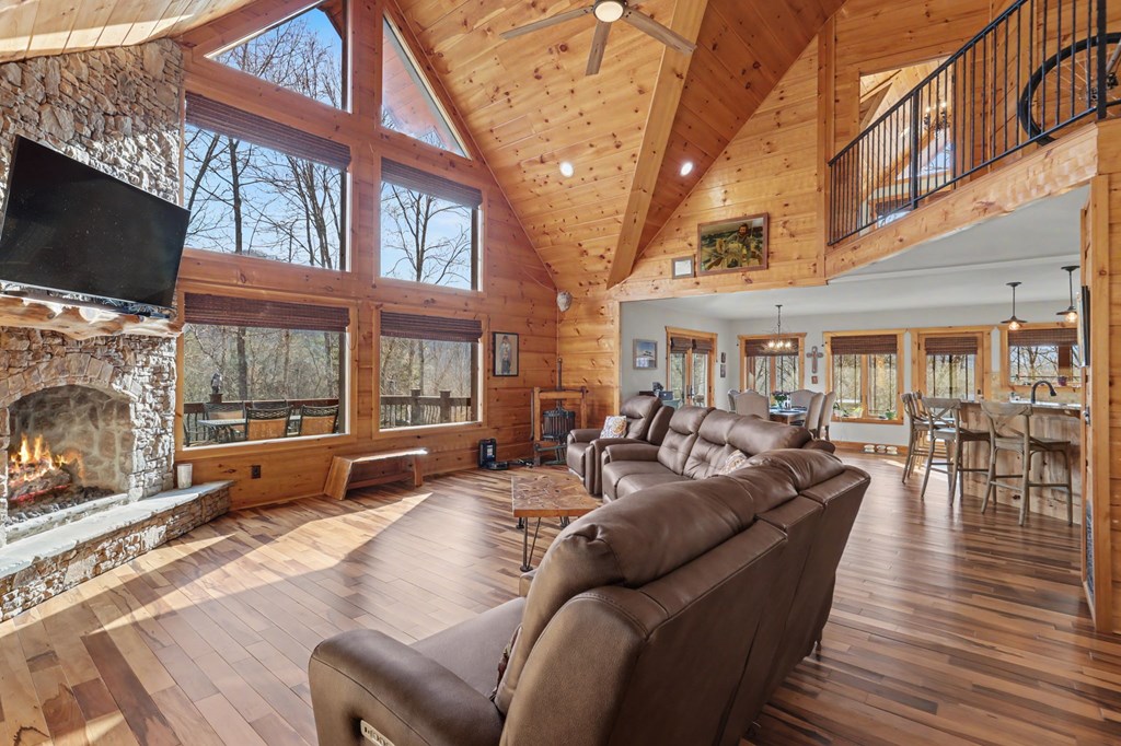 428940 Hiawassee Residential