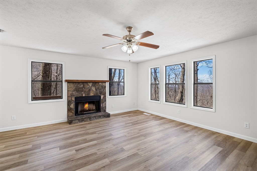 428945 Jasper Residential