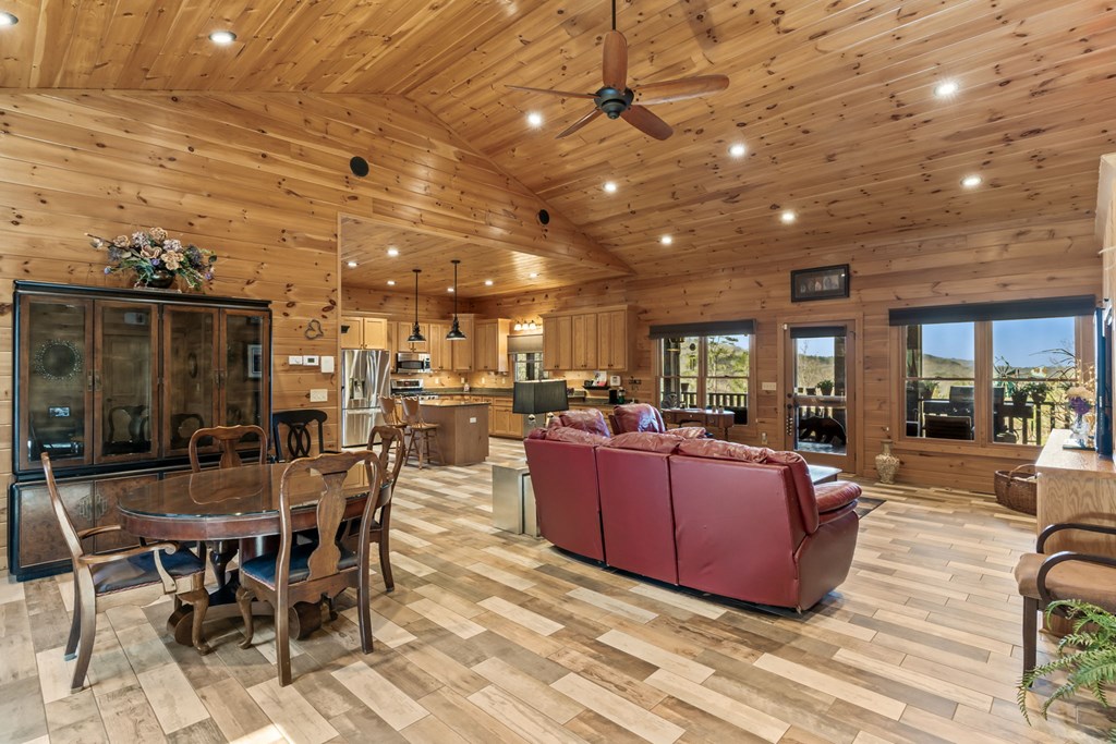 428951 Morganton Residential