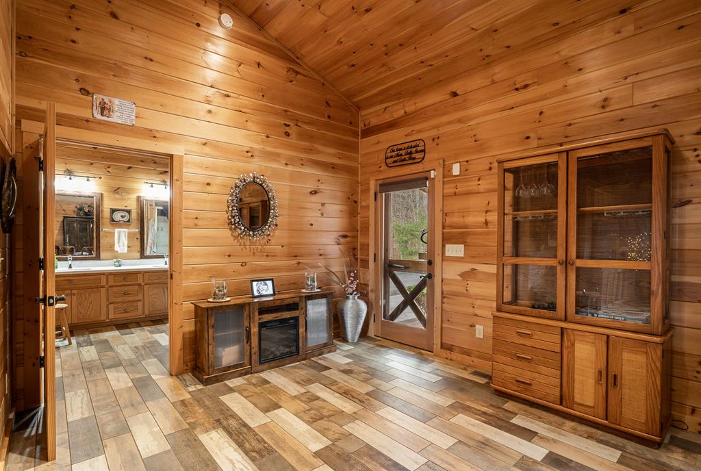 428951 Morganton Residential