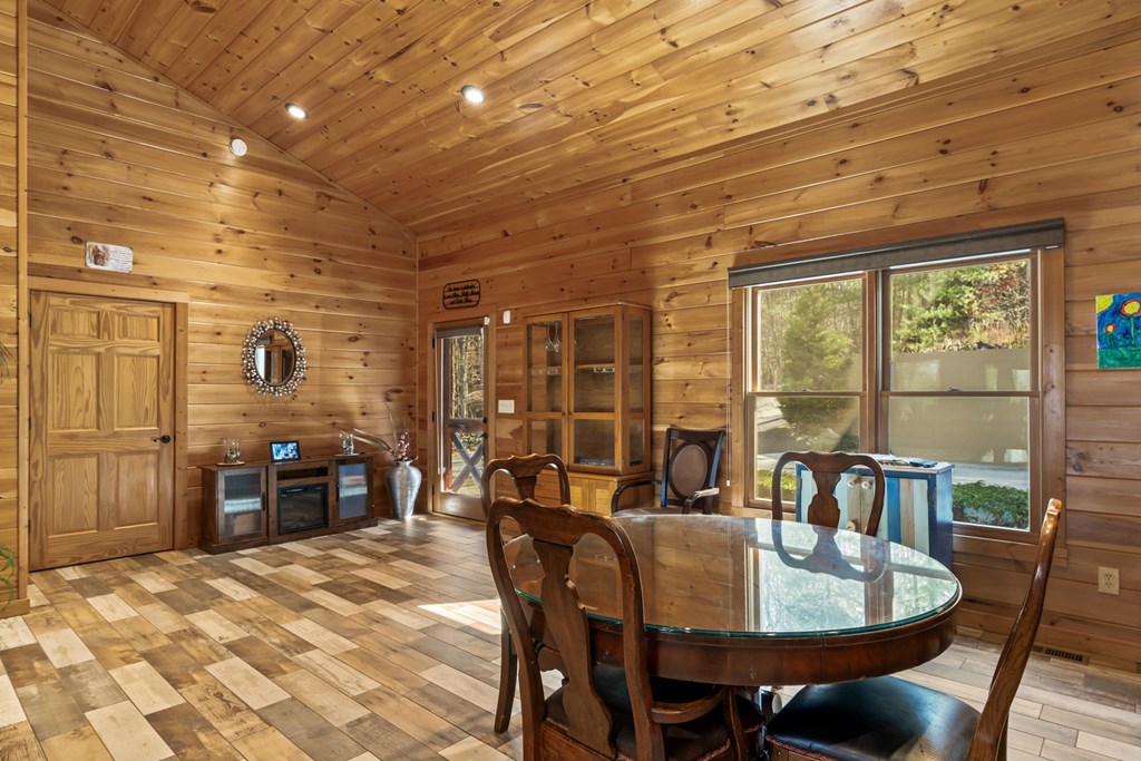 428951 Morganton Residential