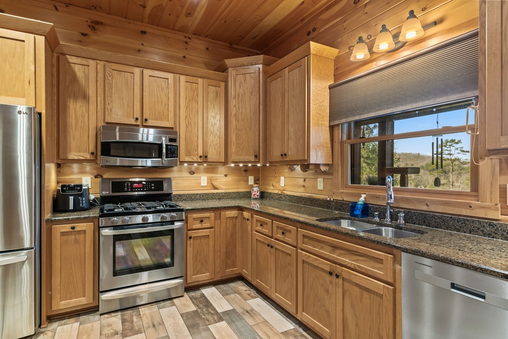 428951 Morganton Residential