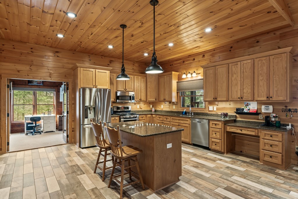 428951 Morganton Residential