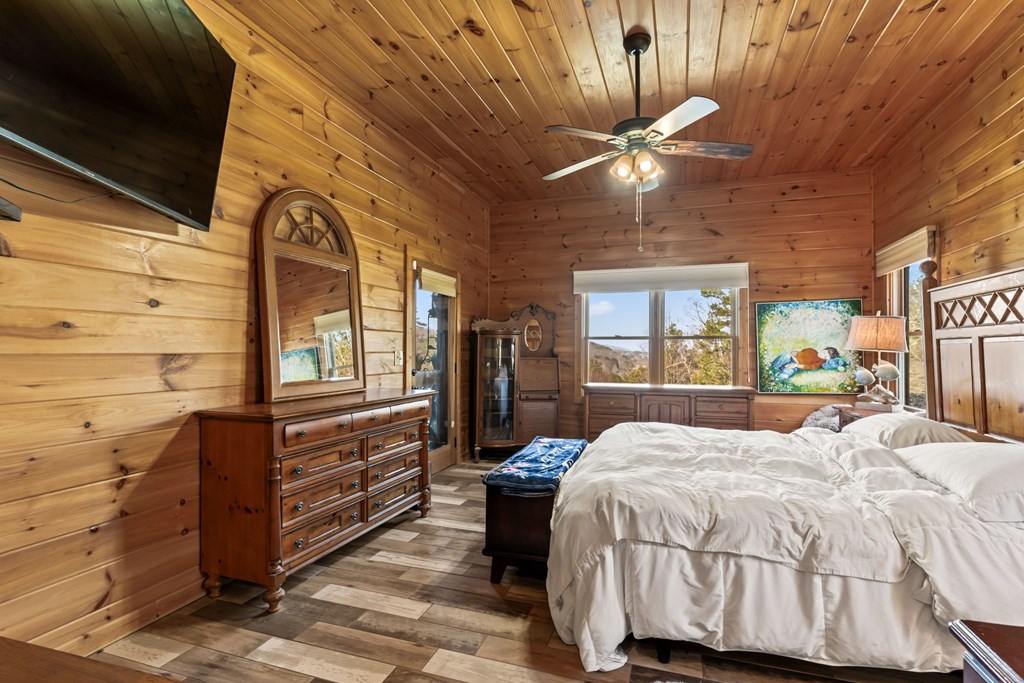 428951 Morganton Residential