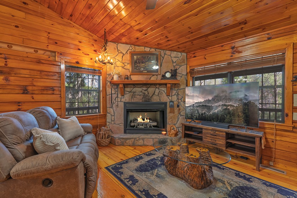 428956 Cherry Log Residential