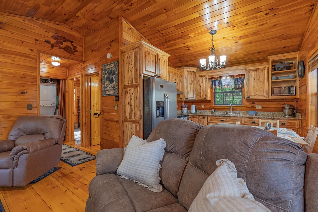 428956 Cherry Log Residential