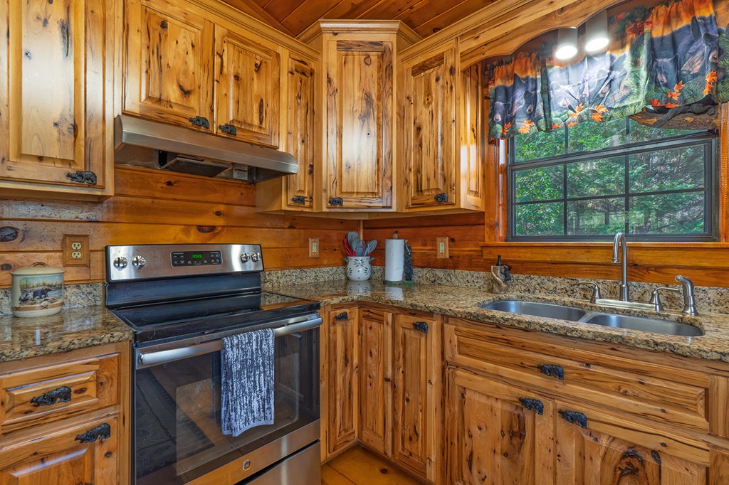 428956 Cherry Log Residential