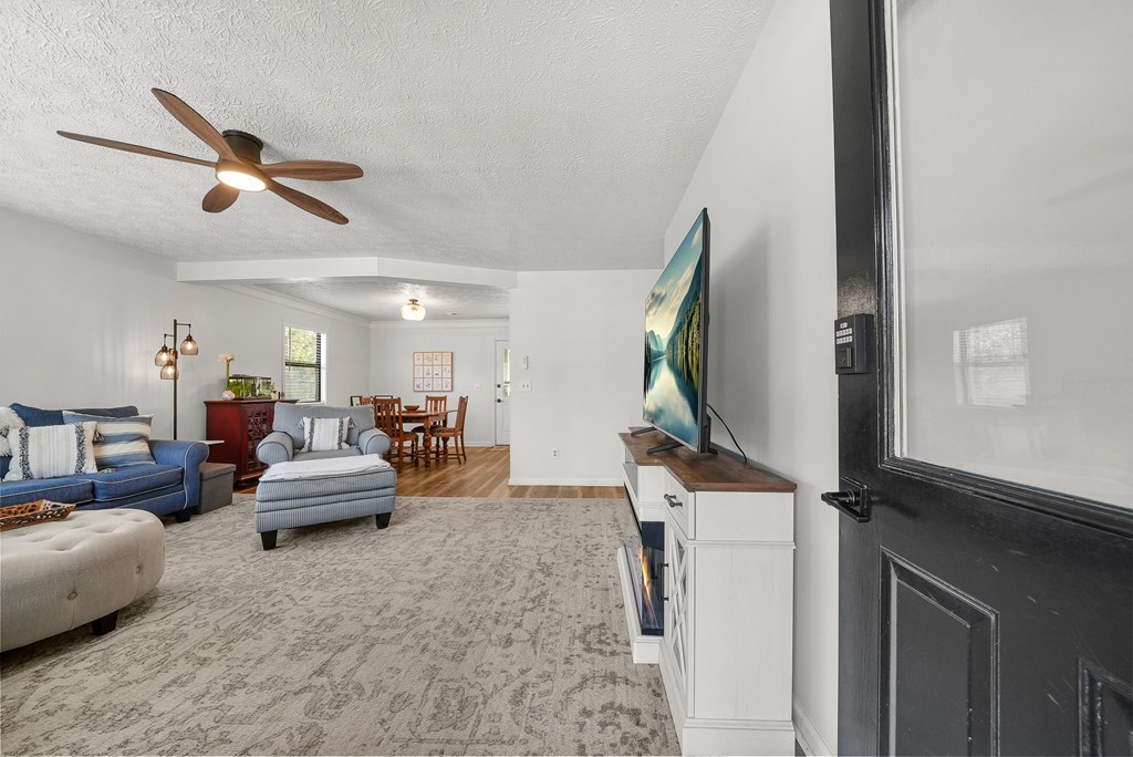 428958 Acworth Residential