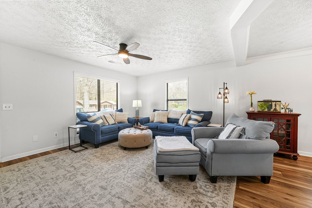 428958 Acworth Residential