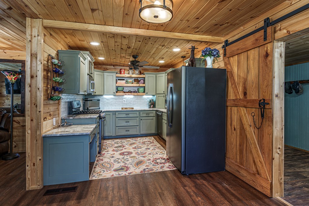 428960 Murphy Residential