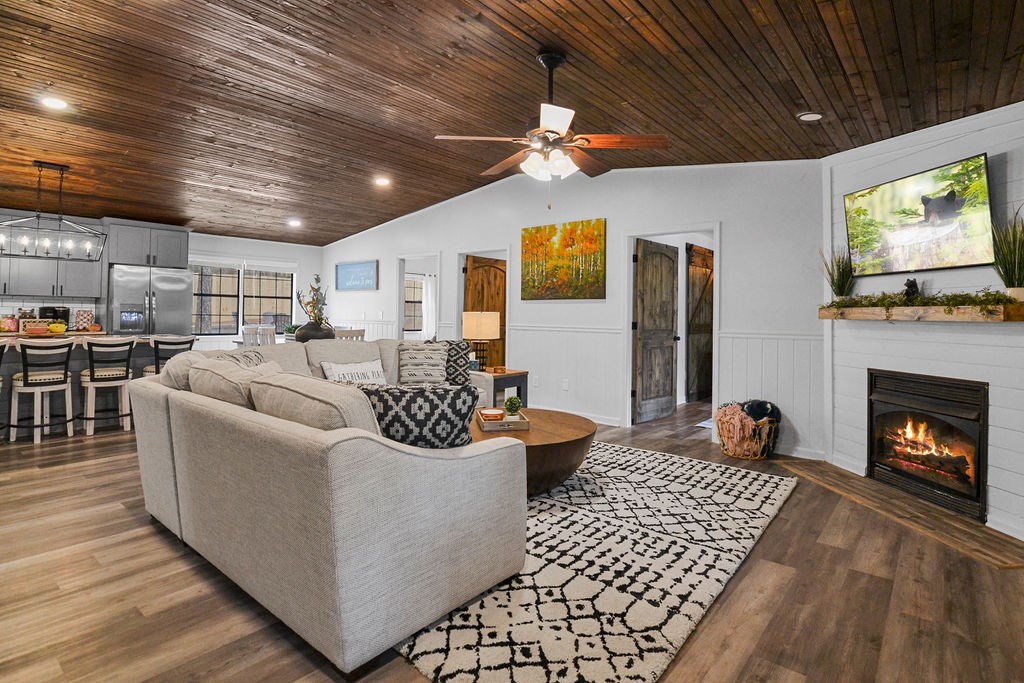 428964 Blue Ridge Residential