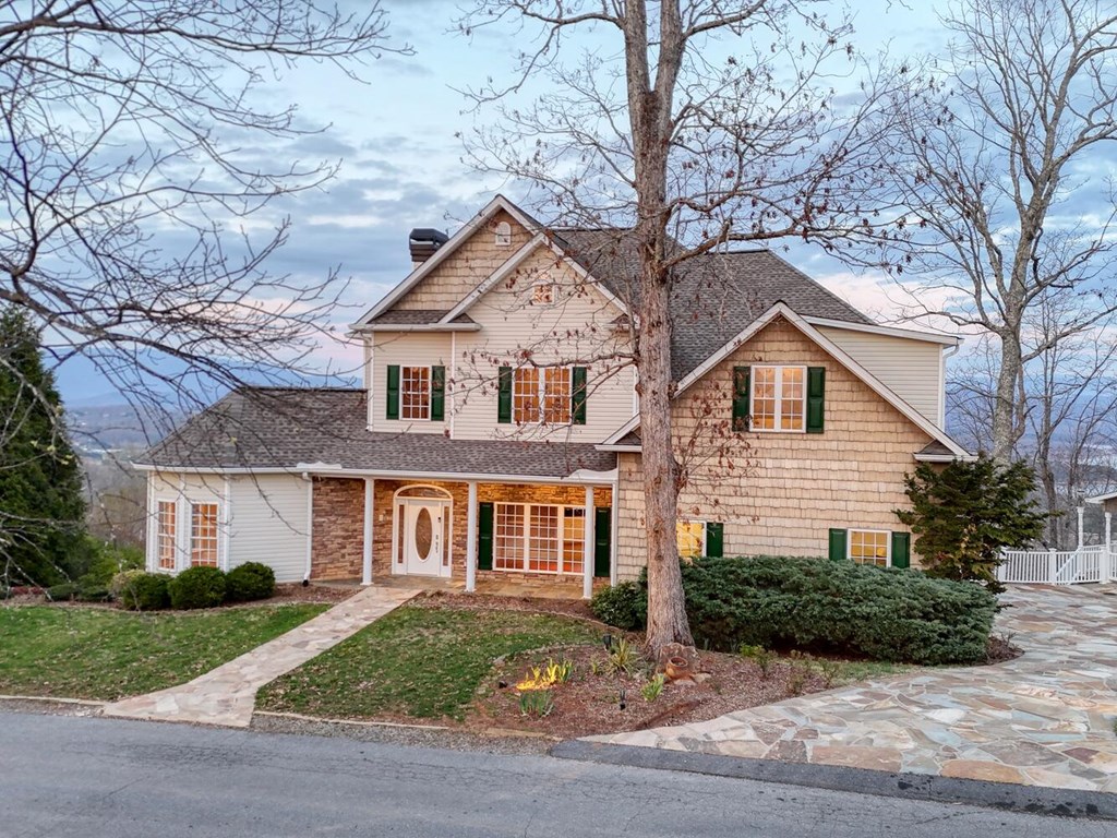 428970 Young Harris Residential