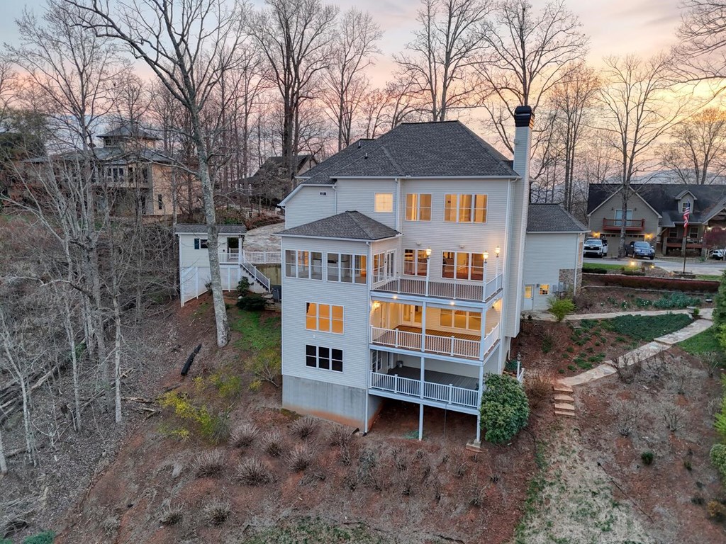 428970 Young Harris Residential